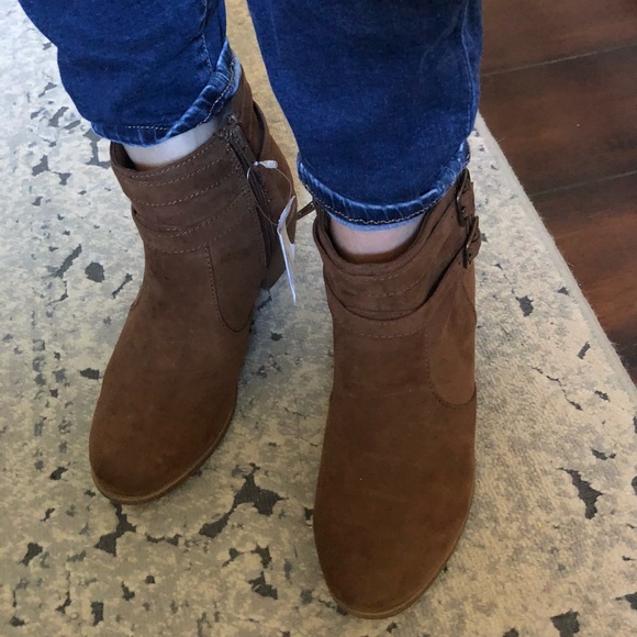 Comfiest! Booties - Picture 6 of 6